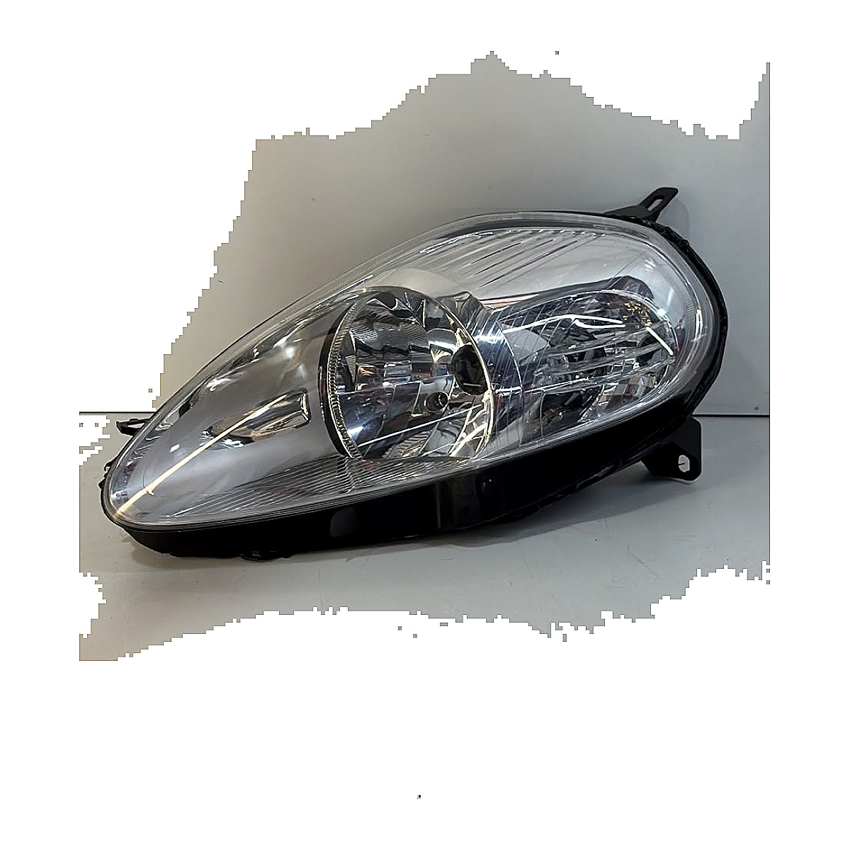 Farol Fiat Punto 2007 a 2012 Lado Esquerdo cromado original - foto 1 de 5