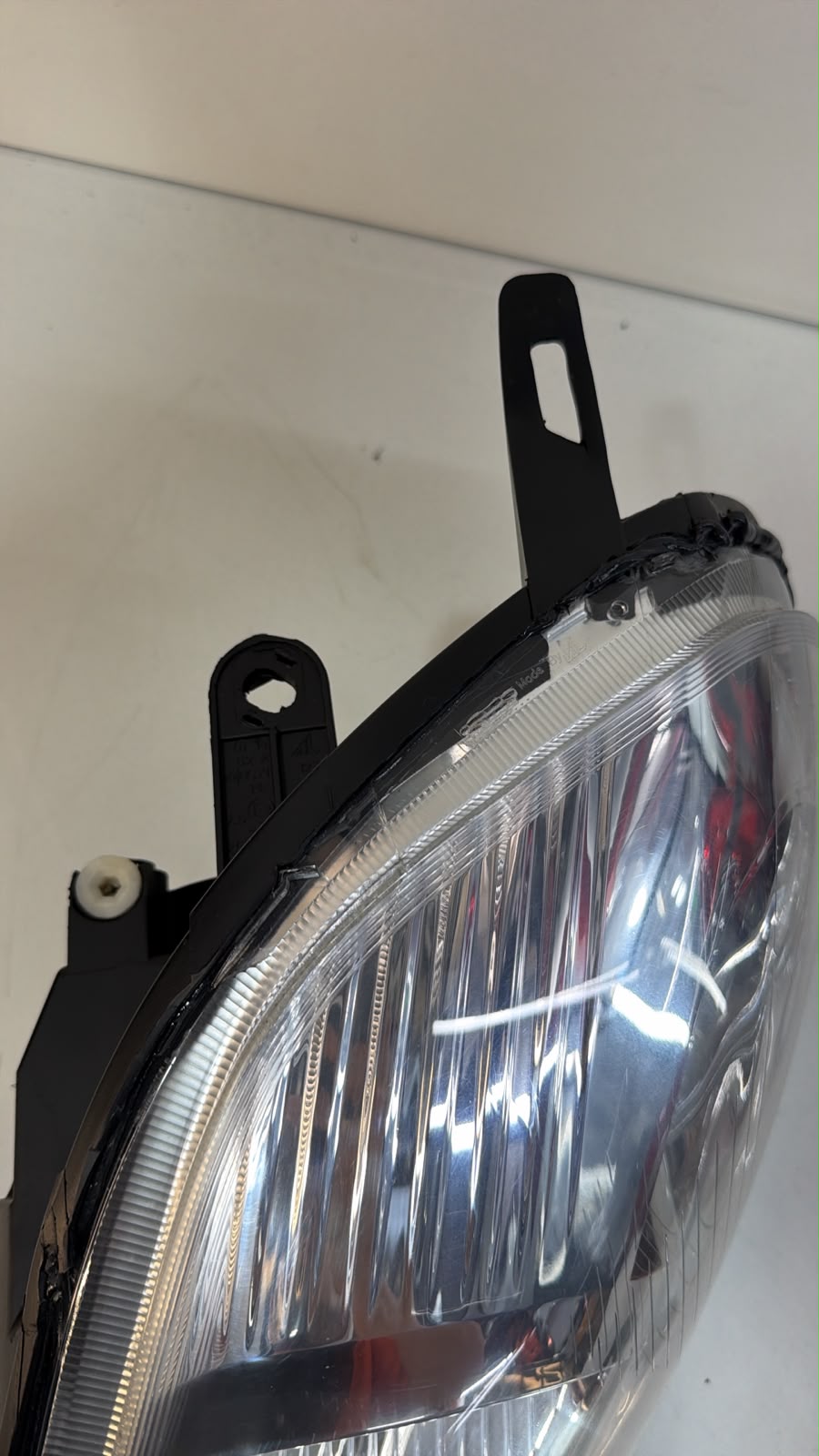 Farol Fiat Punto 2007 a 2012 Lado Esquerdo cromado original - foto 3 de 4