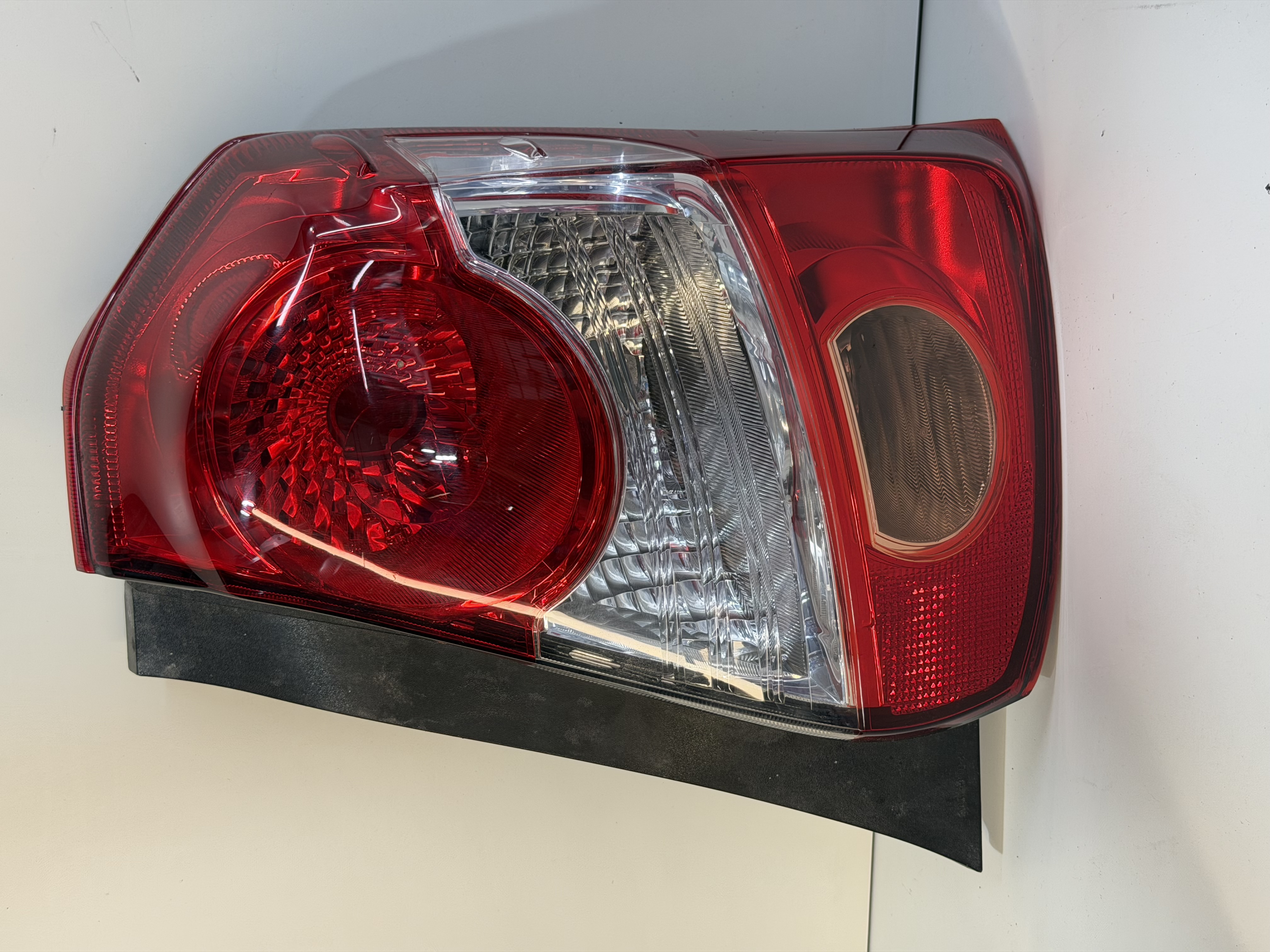 LANTERNA ETIOS HATCH 2013 A 2022 CRISTAL ARTEB ORIGINAL direita - foto 2 de 6