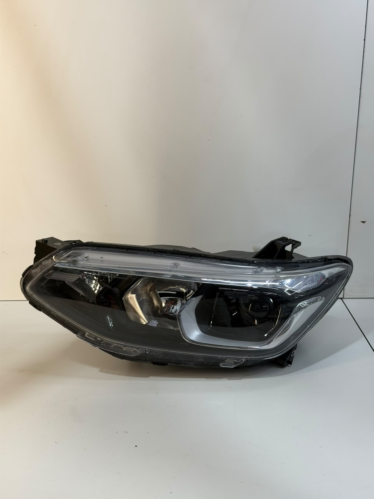 Farol Esquerdo Tracker Lt Ltz 2021 À 2024 Gm 52173374 - foto 1 de 6