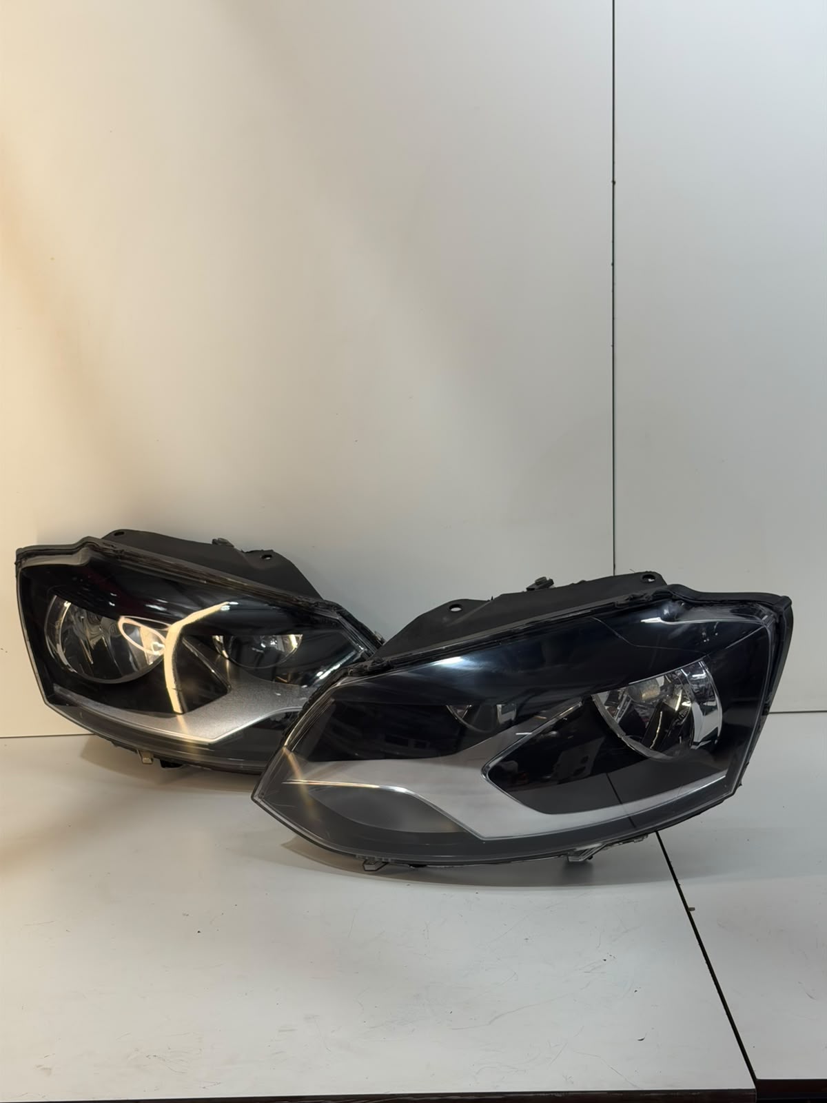 Farol Para Vw Fox Spacefox 2010 A 2014 Duplo esquerdo Arteb - foto 2 de 4