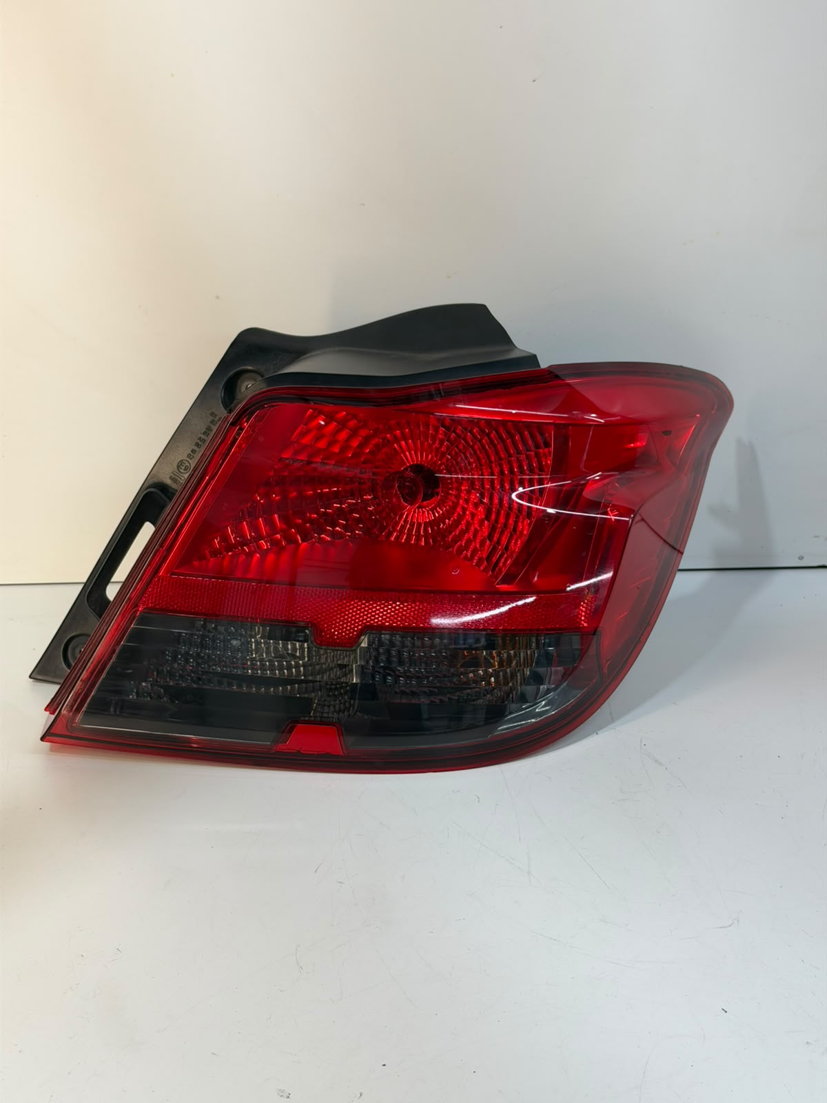 Lanterna Traseira Direita Gm onix 2013 a 2020 - foto 4 de 4