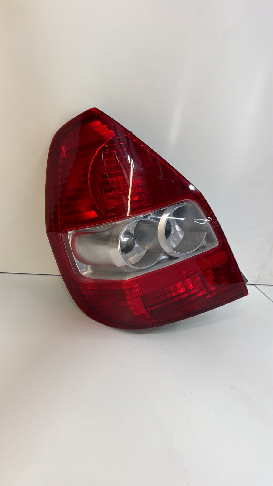 Lanterna Traseira esquerda Honda Fit 2003 a 2008 - foto 6 de 6