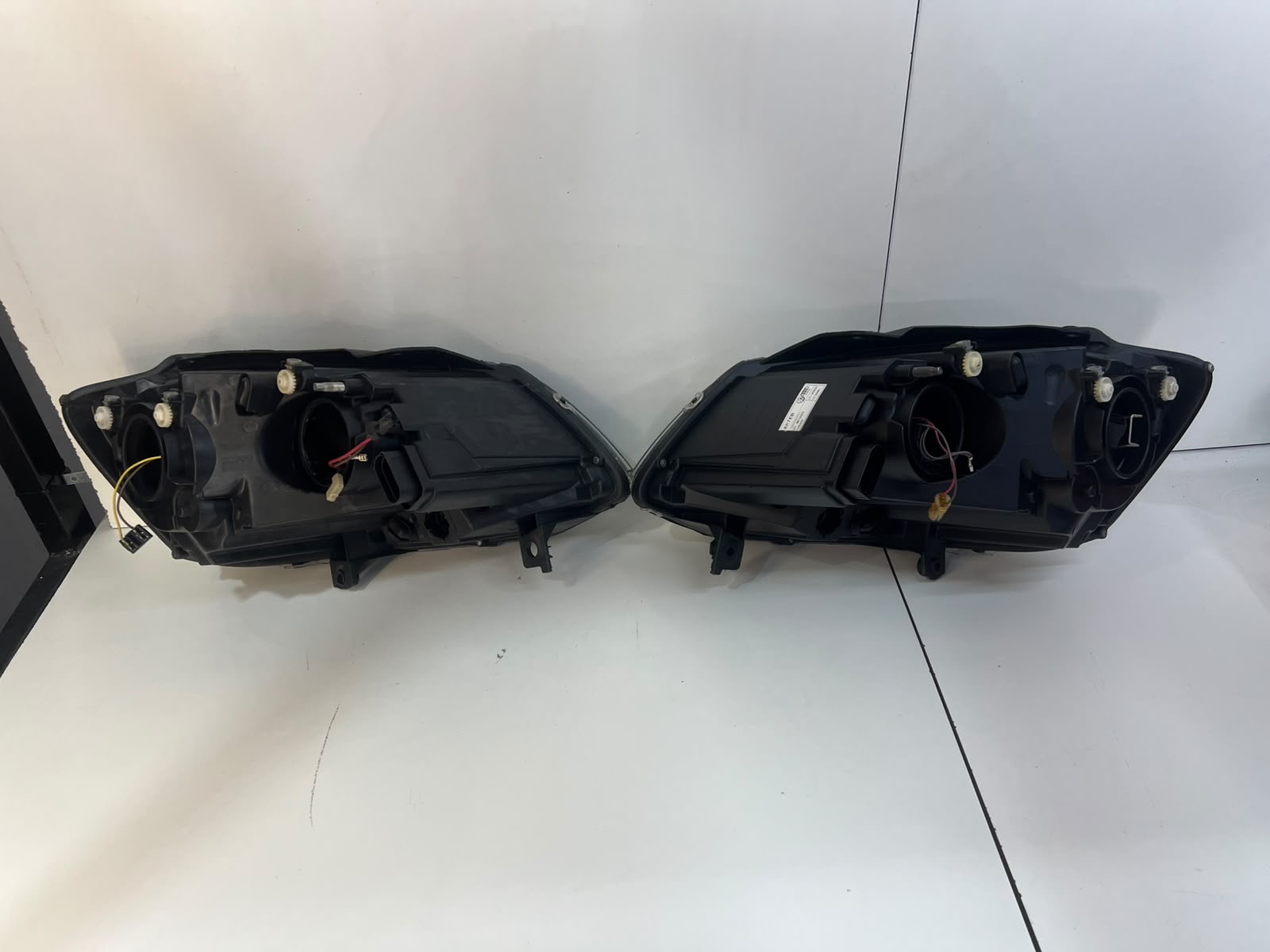 Par de Farol Para Vw Fox Spacefox 2010 A 2014 Duplo  Arteb - foto 3 de 4