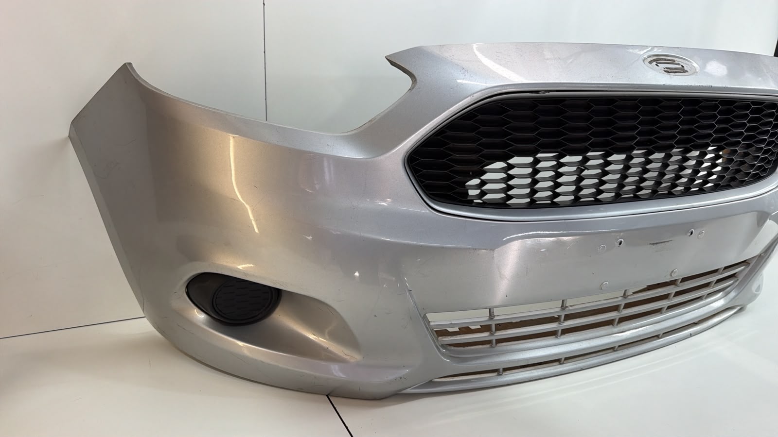 Parachoque Dianteiro Ford Ka 2014 a 2018 Prata usado original - foto 3 de 5