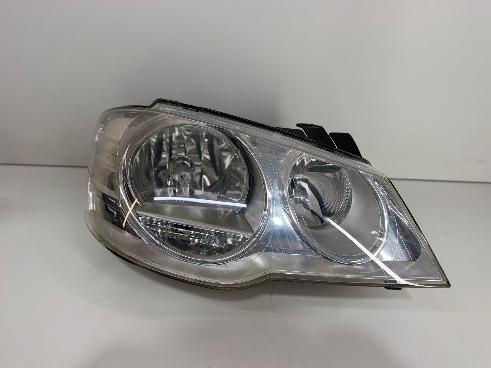 Farol Dianteiro Golf 2007 2008 2009 2010 2011 Cromado original - foto 1 de 3